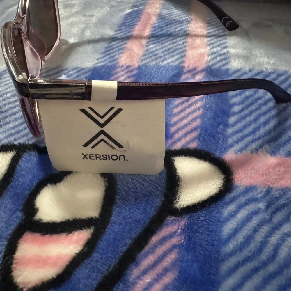 Xersion Purple Sunglasses - Picture 3 of 4